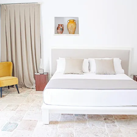 Agrosilente לינה וארוחת בוקר 4*